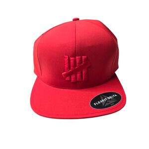 Undefeated 5 Strike Born Not Made Red Flexfit Delta Men's Fitted Cap Hat S/M NEW